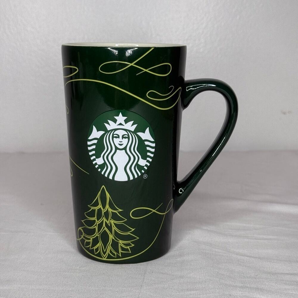 Starbucks 2009 Christmas Tree Green Ceramic Mug 14 oz Holiday Coffee Cup